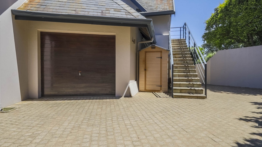 5 Bedroom Property for Sale in Cotswold Downs Estates KwaZulu-Natal