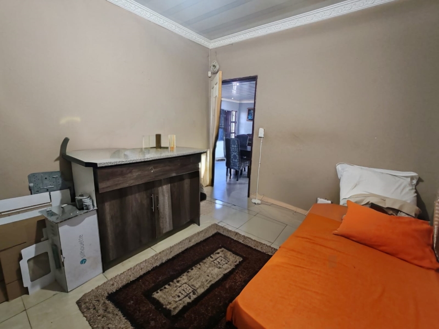 4 Bedroom Property for Sale in Woodview KwaZulu-Natal