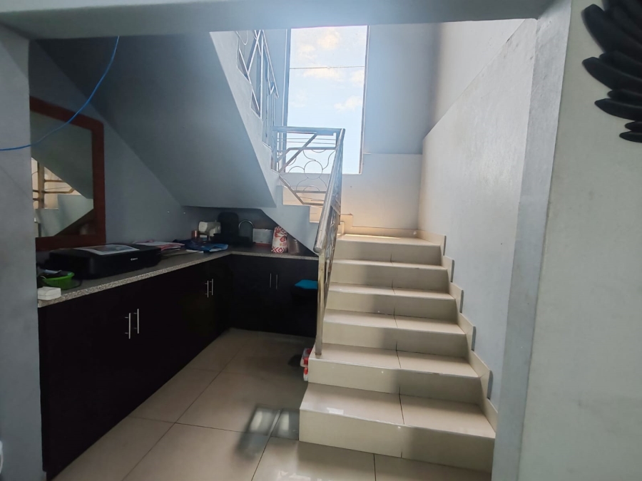 4 Bedroom Property for Sale in Woodview KwaZulu-Natal