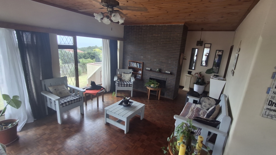 3 Bedroom Property for Sale in Uvongo KwaZulu-Natal