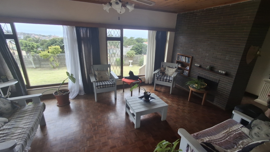 3 Bedroom Property for Sale in Uvongo KwaZulu-Natal