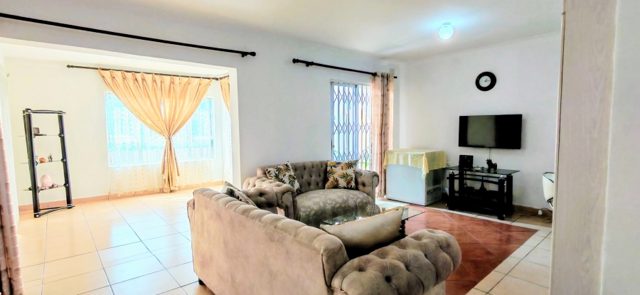 2 Bedroom Property for Sale in La Mercy KwaZulu-Natal