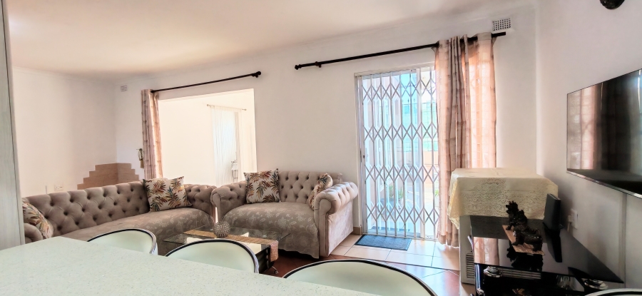 2 Bedroom Property for Sale in La Mercy KwaZulu-Natal