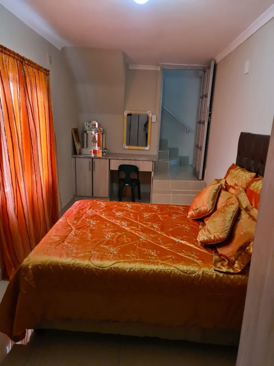 5 Bedroom Property for Sale in Hillary KwaZulu-Natal