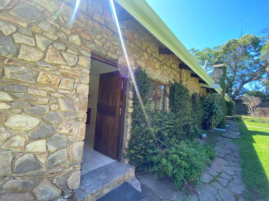 To Let 3 Bedroom Property for Rent in Waterfall KwaZulu-Natal
