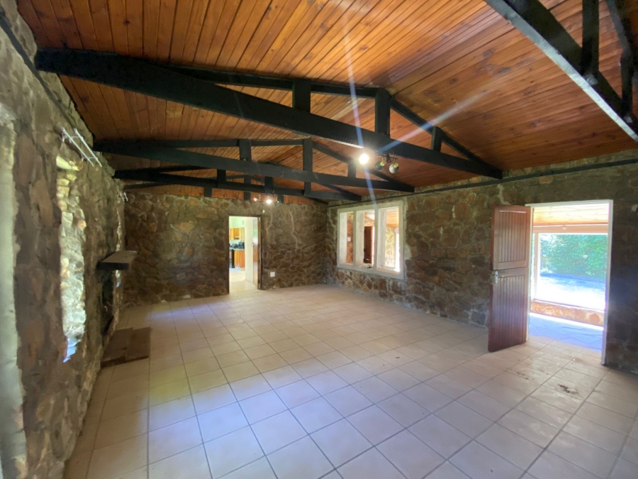 To Let 3 Bedroom Property for Rent in Waterfall KwaZulu-Natal