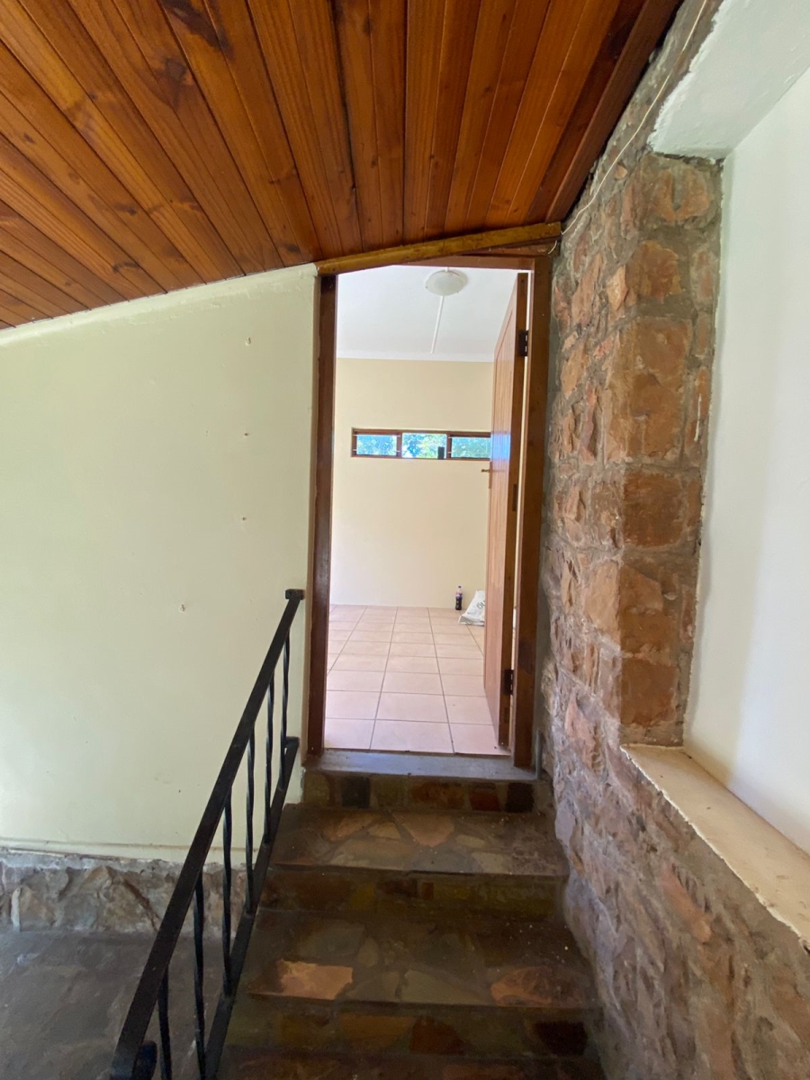 To Let 3 Bedroom Property for Rent in Waterfall KwaZulu-Natal