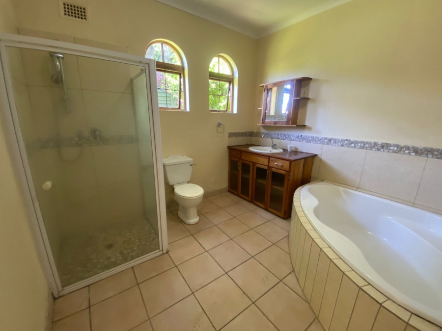 To Let 3 Bedroom Property for Rent in Waterfall KwaZulu-Natal