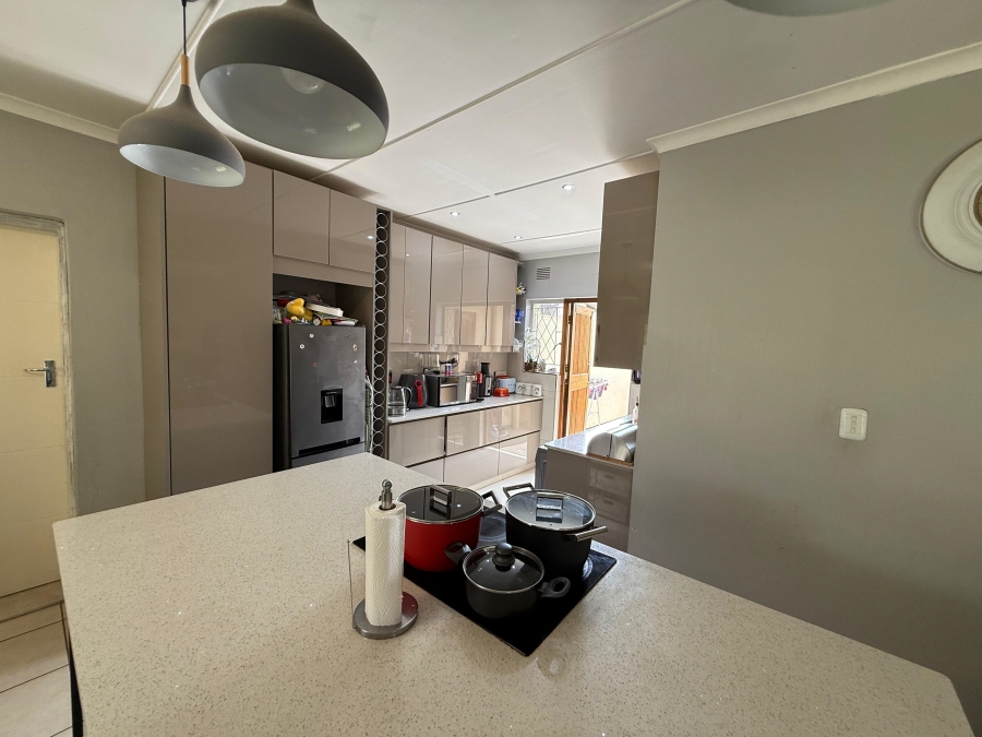 3 Bedroom Property for Sale in Escombe KwaZulu-Natal