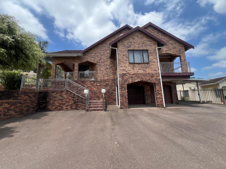 4 Bedroom Property for Sale in Regency Park KwaZulu-Natal