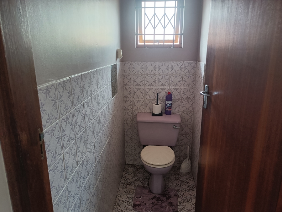 6 Bedroom Property for Sale in Sparks KwaZulu-Natal