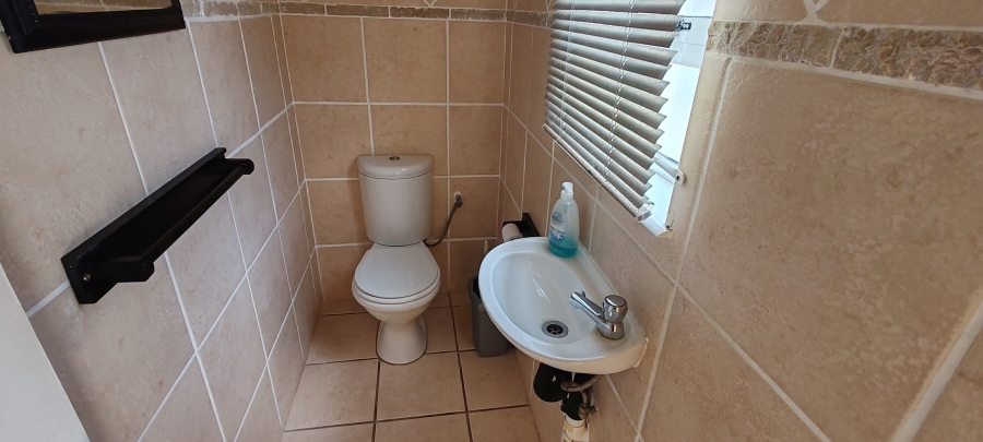 3 Bedroom Property for Sale in Shelly Beach KwaZulu-Natal