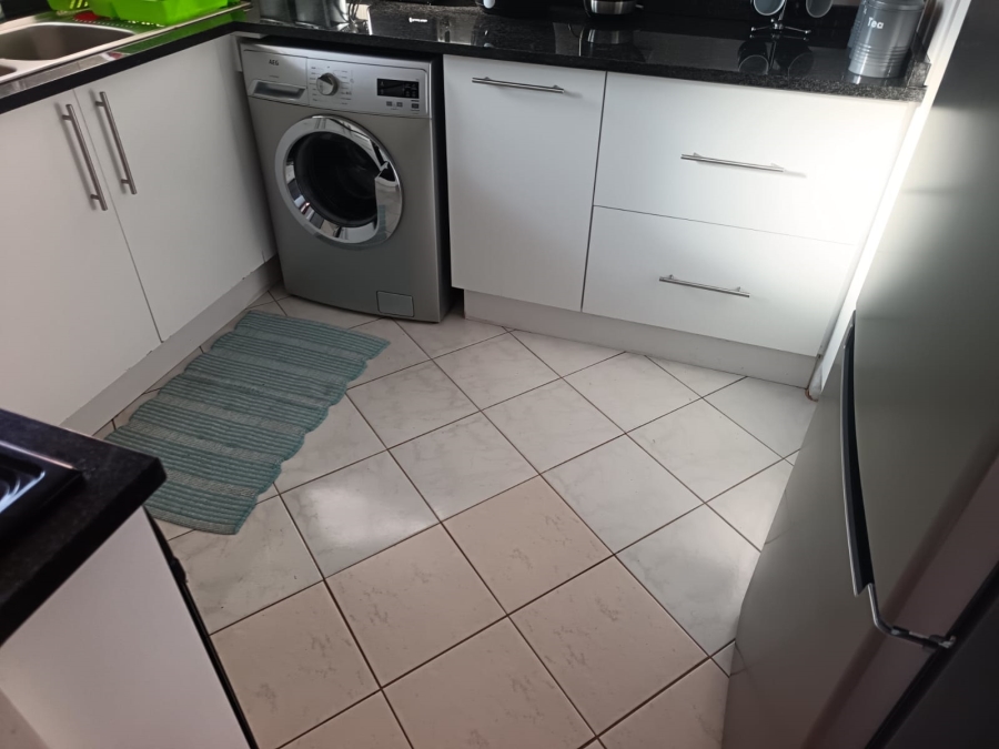 To Let 2 Bedroom Property for Rent in Morningside KwaZulu-Natal