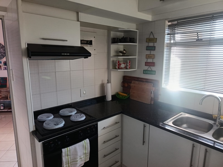 To Let 2 Bedroom Property for Rent in Morningside KwaZulu-Natal