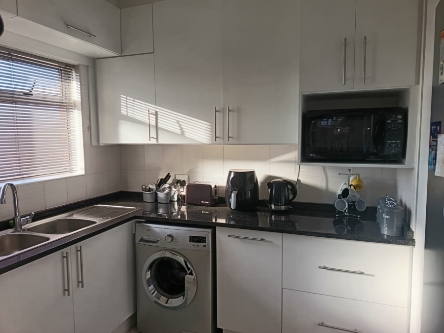 To Let 2 Bedroom Property for Rent in Morningside KwaZulu-Natal