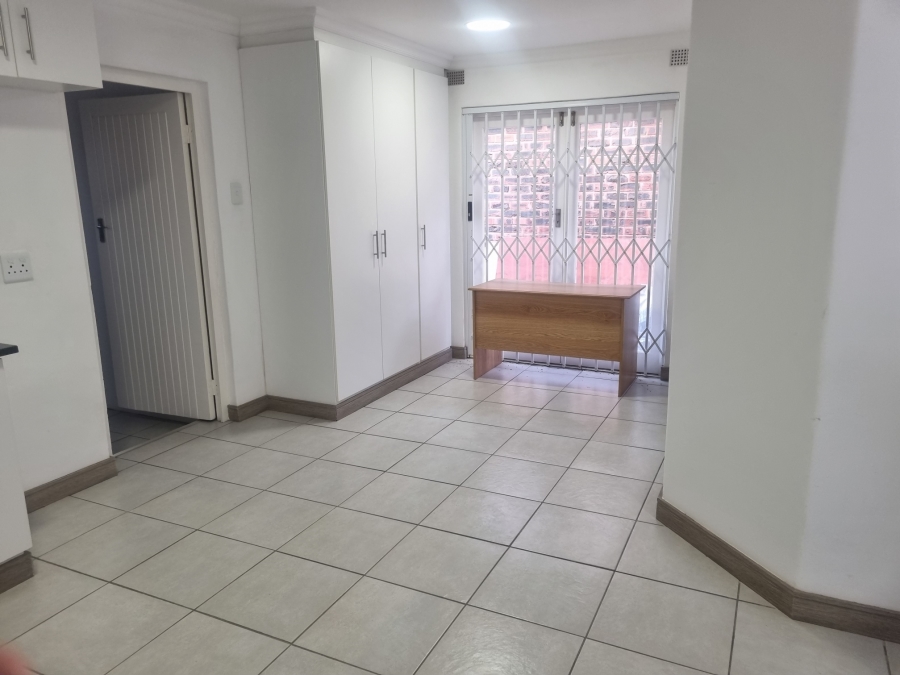 To Let 1 Bedroom Property for Rent in Durban North KwaZulu-Natal