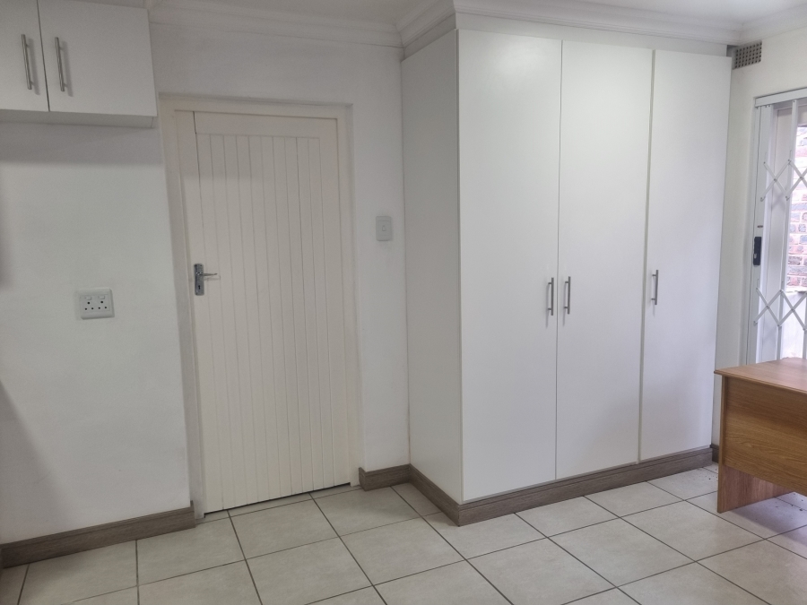 To Let 1 Bedroom Property for Rent in Durban North KwaZulu-Natal