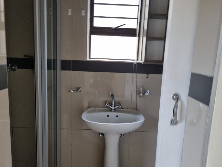 To Let 1 Bedroom Property for Rent in Glen Hills KwaZulu-Natal