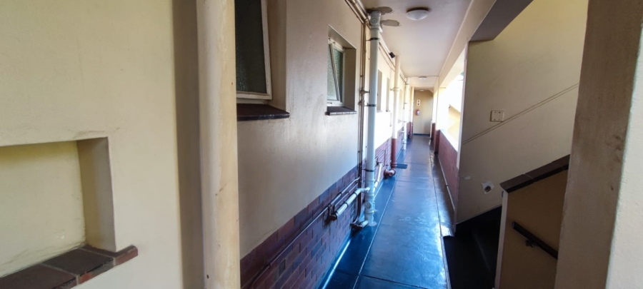 1 Bedroom Property for Sale in Glenwood KwaZulu-Natal