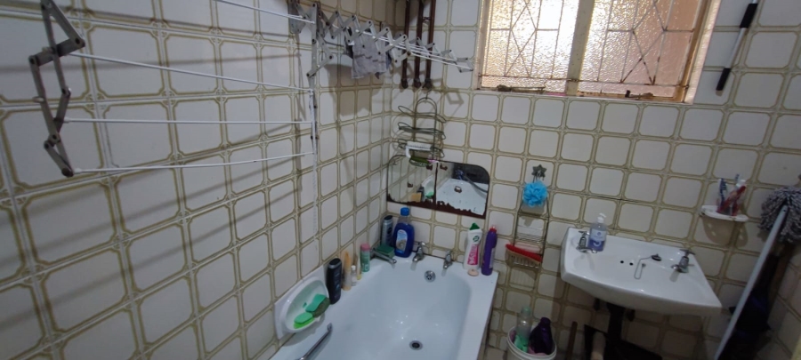 1 Bedroom Property for Sale in Glenwood KwaZulu-Natal