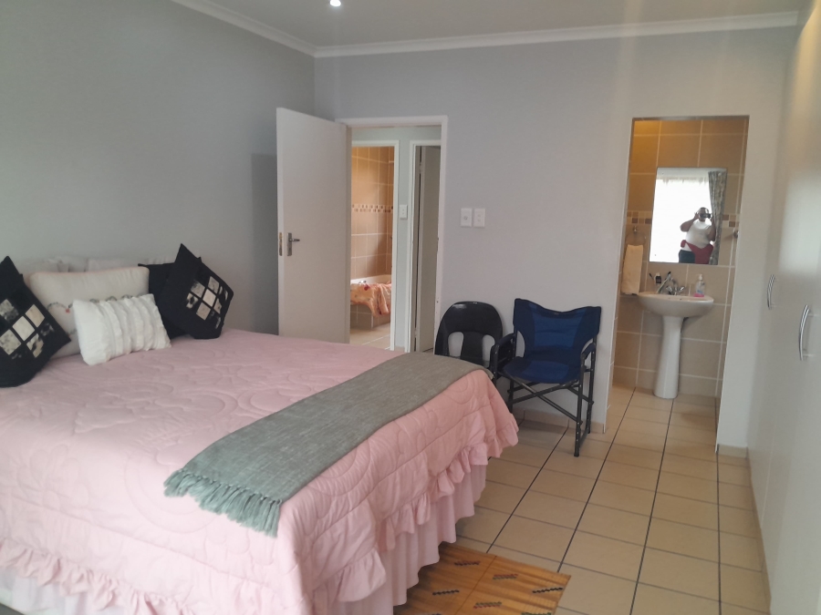 2 Bedroom Property for Sale in Margate KwaZulu-Natal