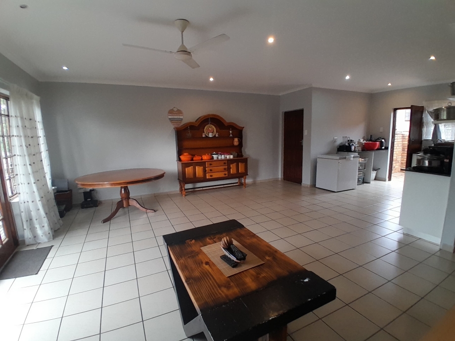 2 Bedroom Property for Sale in Margate KwaZulu-Natal