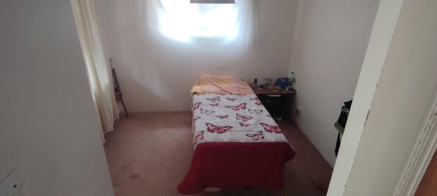 5 Bedroom Property for Sale in Uvongo KwaZulu-Natal