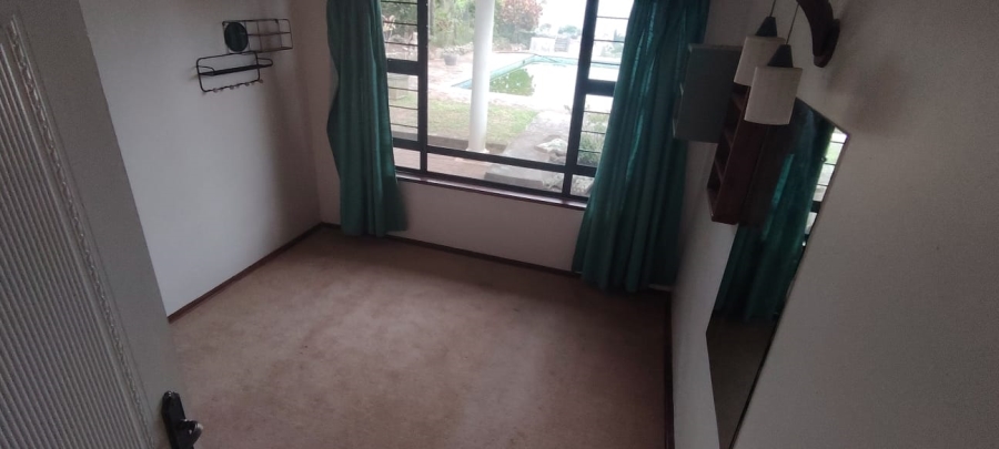 5 Bedroom Property for Sale in Uvongo KwaZulu-Natal