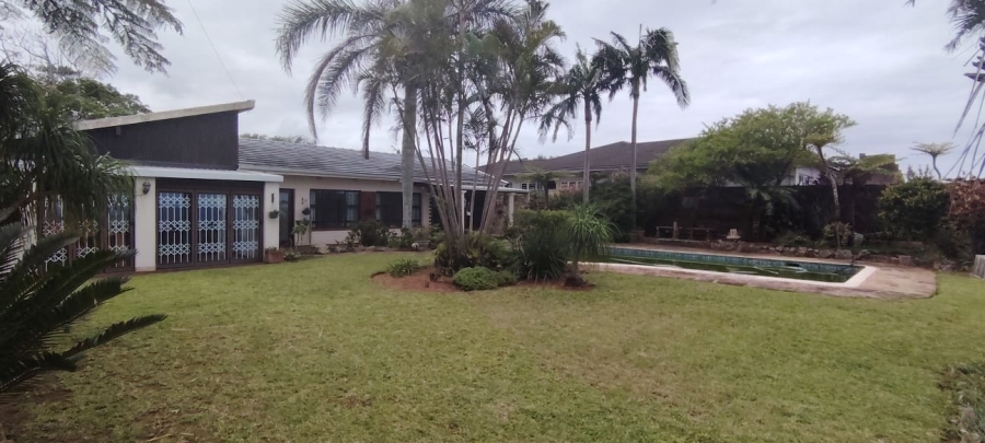 5 Bedroom Property for Sale in Uvongo KwaZulu-Natal