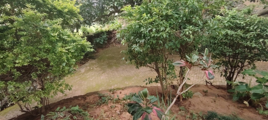 5 Bedroom Property for Sale in Uvongo KwaZulu-Natal