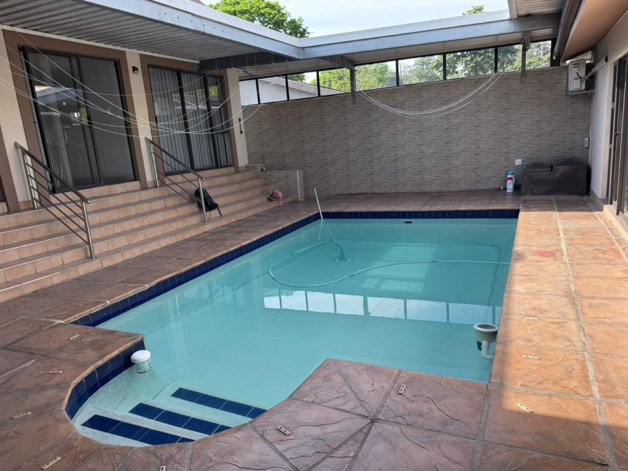 To Let 4 Bedroom Property for Rent in Bellair KwaZulu-Natal