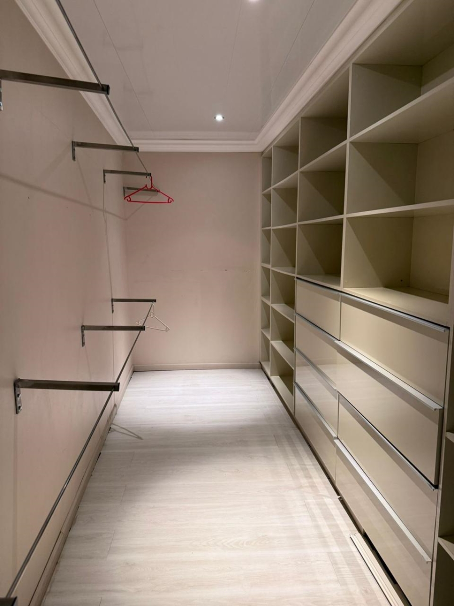 To Let 4 Bedroom Property for Rent in Bellair KwaZulu-Natal