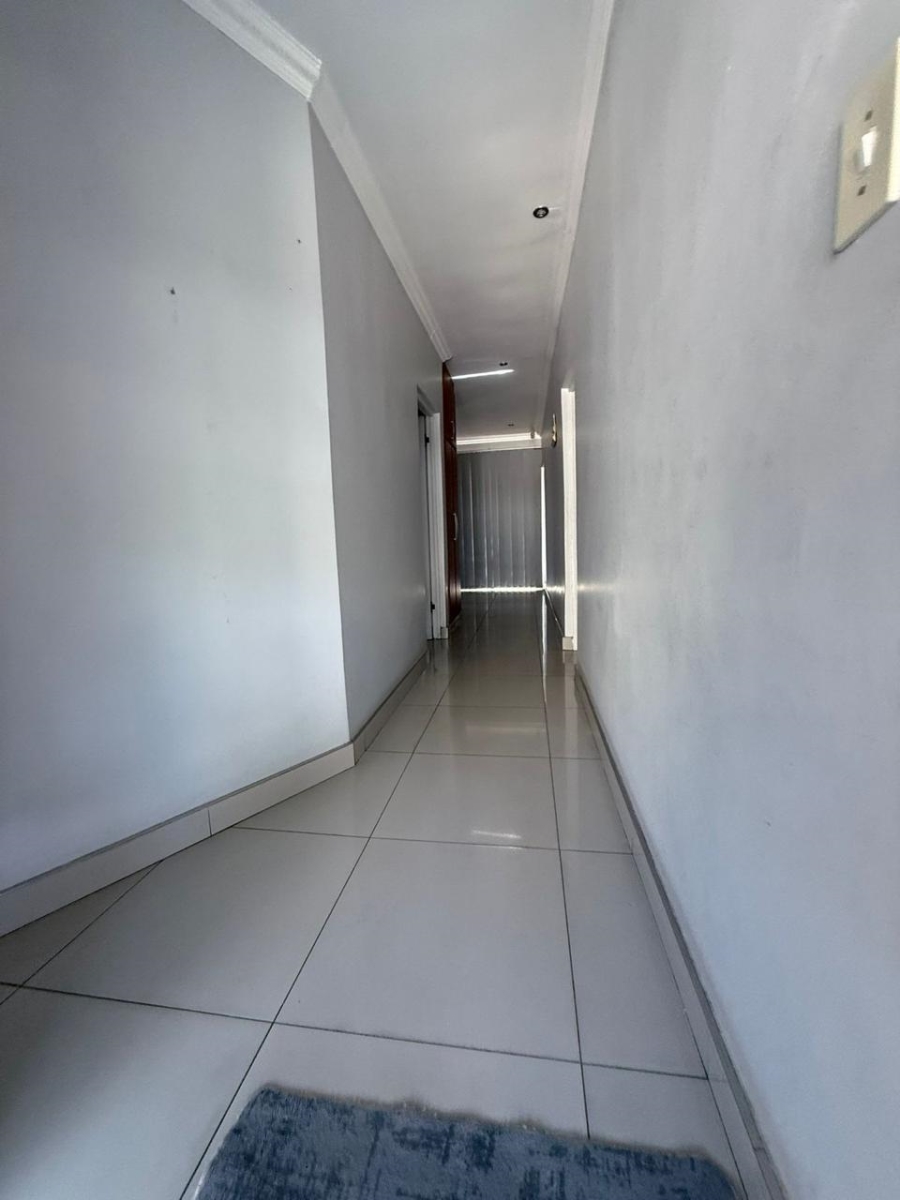 To Let 4 Bedroom Property for Rent in Bellair KwaZulu-Natal