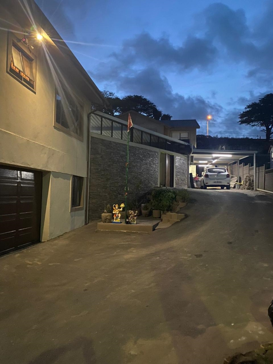 To Let 4 Bedroom Property for Rent in Bellair KwaZulu-Natal