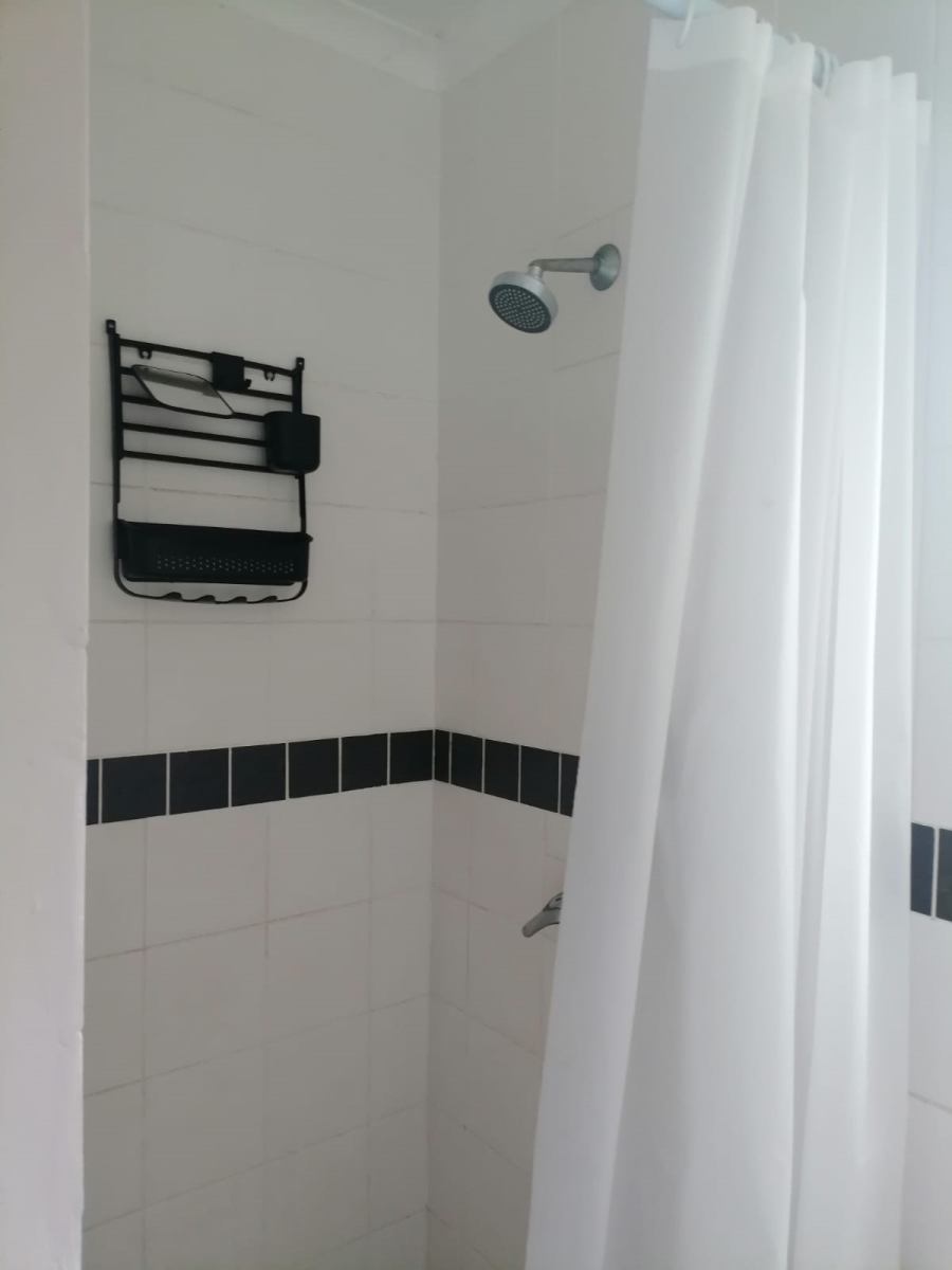 To Let 1 Bedroom Property for Rent in St Winifreds KwaZulu-Natal
