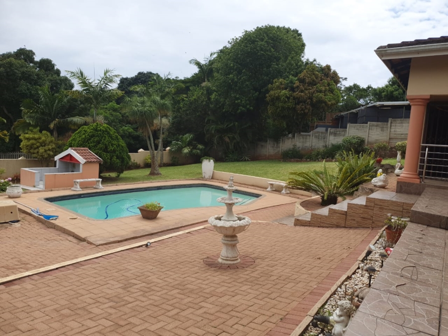 4 Bedroom Property for Sale in Amanzimtoti KwaZulu-Natal