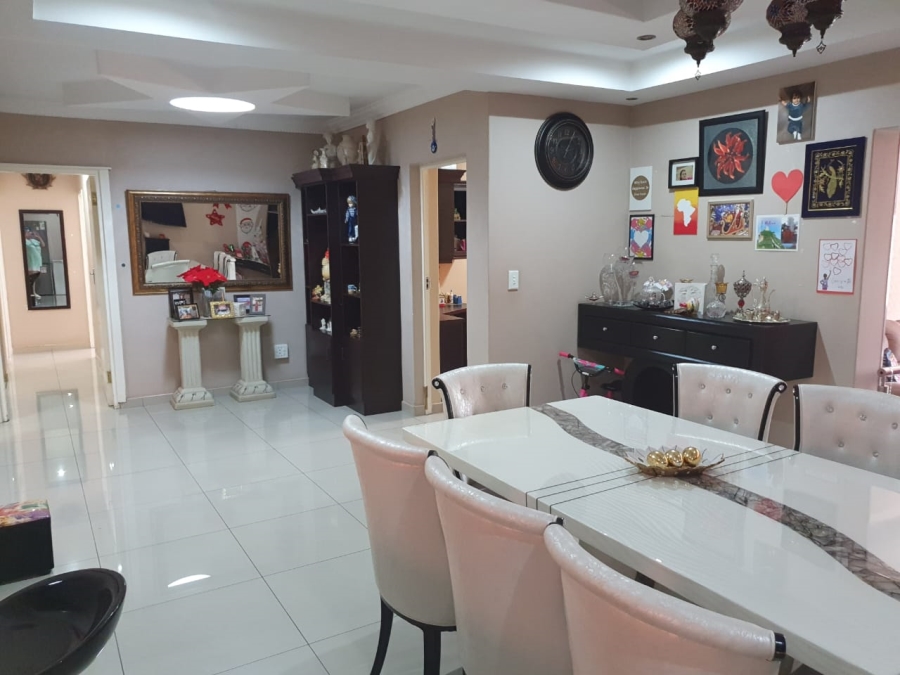 4 Bedroom Property for Sale in Amanzimtoti KwaZulu-Natal