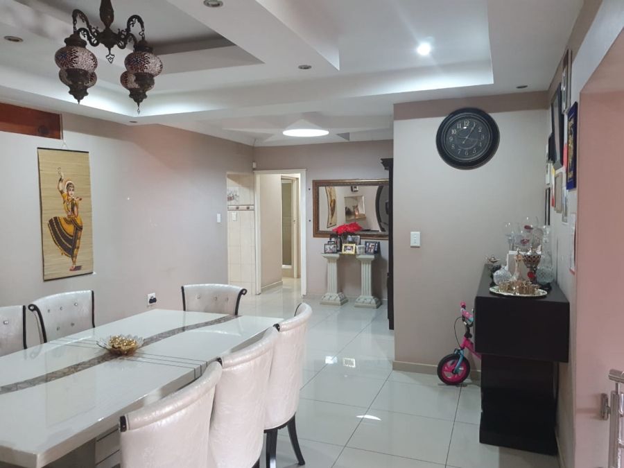 4 Bedroom Property for Sale in Amanzimtoti KwaZulu-Natal