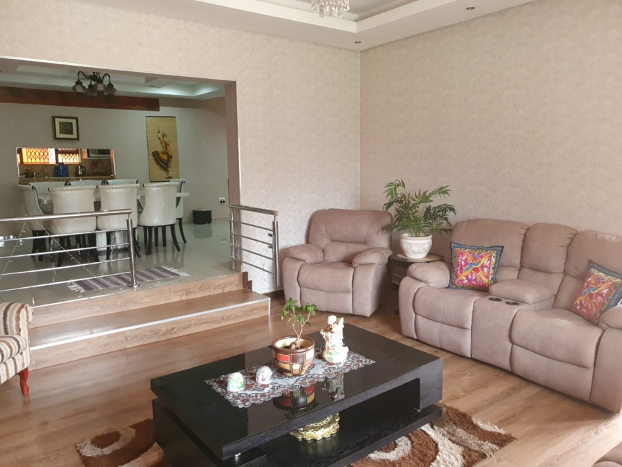 4 Bedroom Property for Sale in Amanzimtoti KwaZulu-Natal