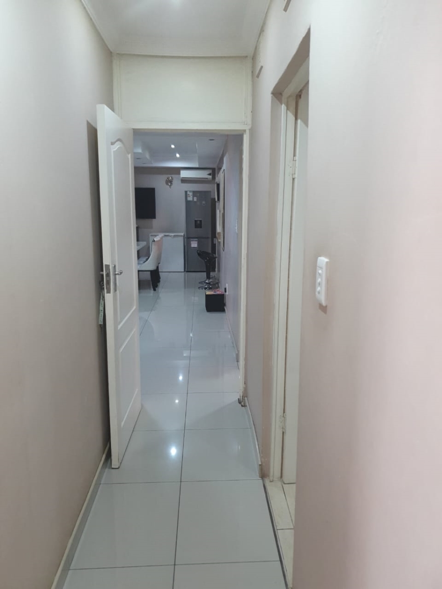 4 Bedroom Property for Sale in Amanzimtoti KwaZulu-Natal