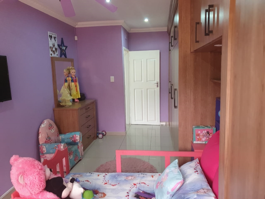 4 Bedroom Property for Sale in Amanzimtoti KwaZulu-Natal