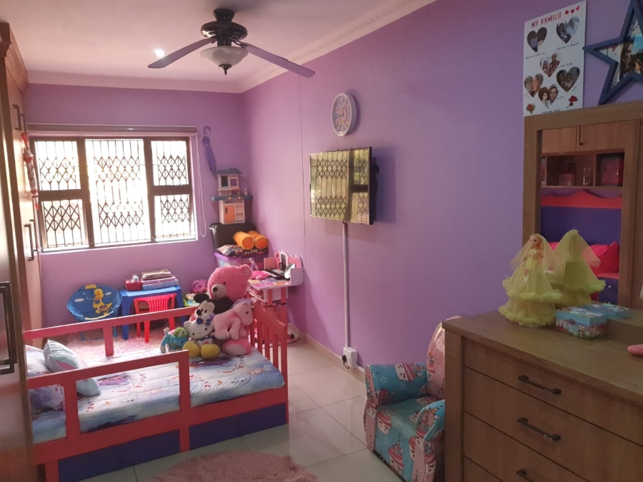 4 Bedroom Property for Sale in Amanzimtoti KwaZulu-Natal