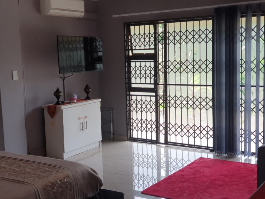 4 Bedroom Property for Sale in Amanzimtoti KwaZulu-Natal