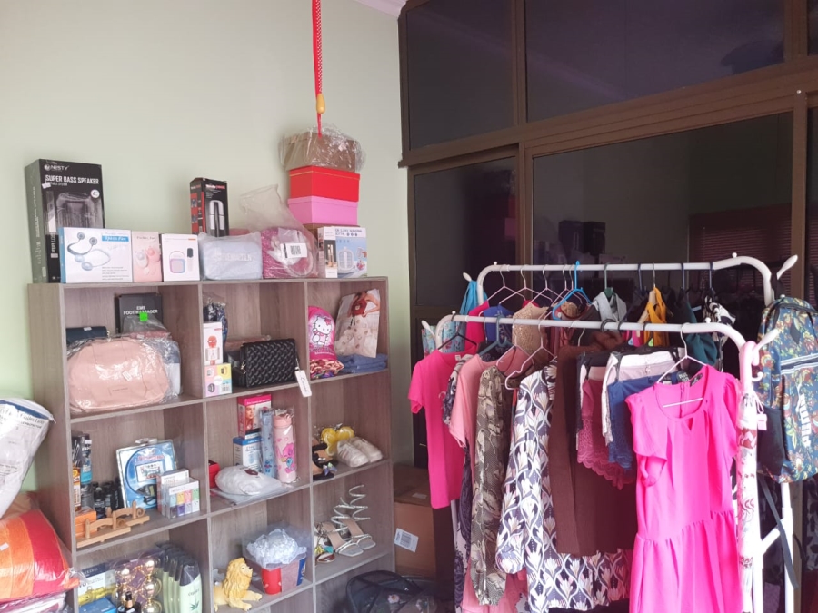 4 Bedroom Property for Sale in Amanzimtoti KwaZulu-Natal