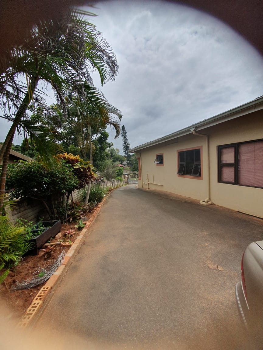 4 Bedroom Property for Sale in Amanzimtoti KwaZulu-Natal