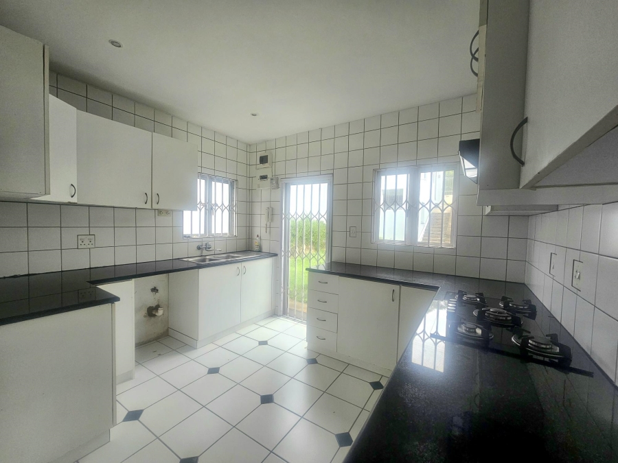 To Let 3 Bedroom Property for Rent in Fynnland KwaZulu-Natal