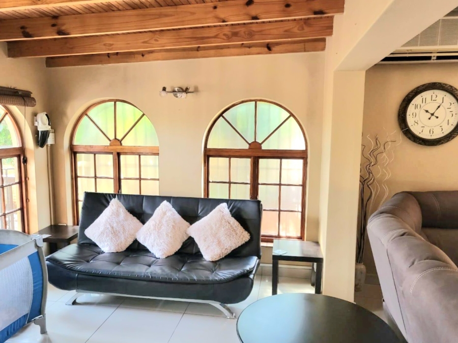 To Let 5 Bedroom Property for Rent in Fynnland KwaZulu-Natal