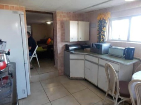 To Let 1 Bedroom Property for Rent in Ocean View KwaZulu-Natal