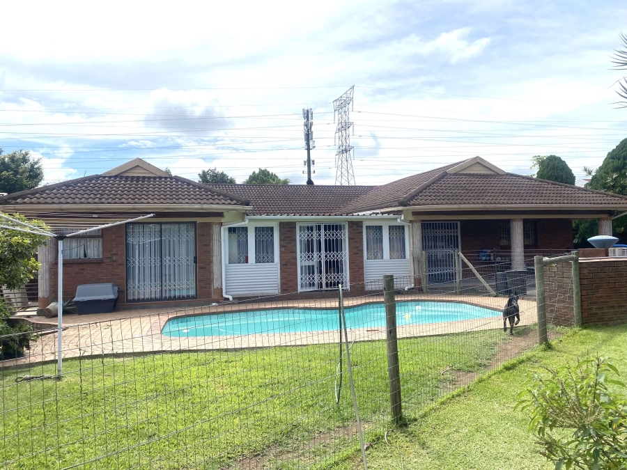 To Let 1 Bedroom Property for Rent in Hayfields KwaZulu-Natal