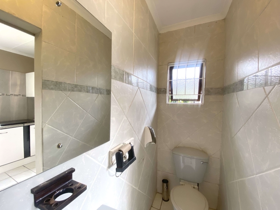 To Let 1 Bedroom Property for Rent in Hayfields KwaZulu-Natal